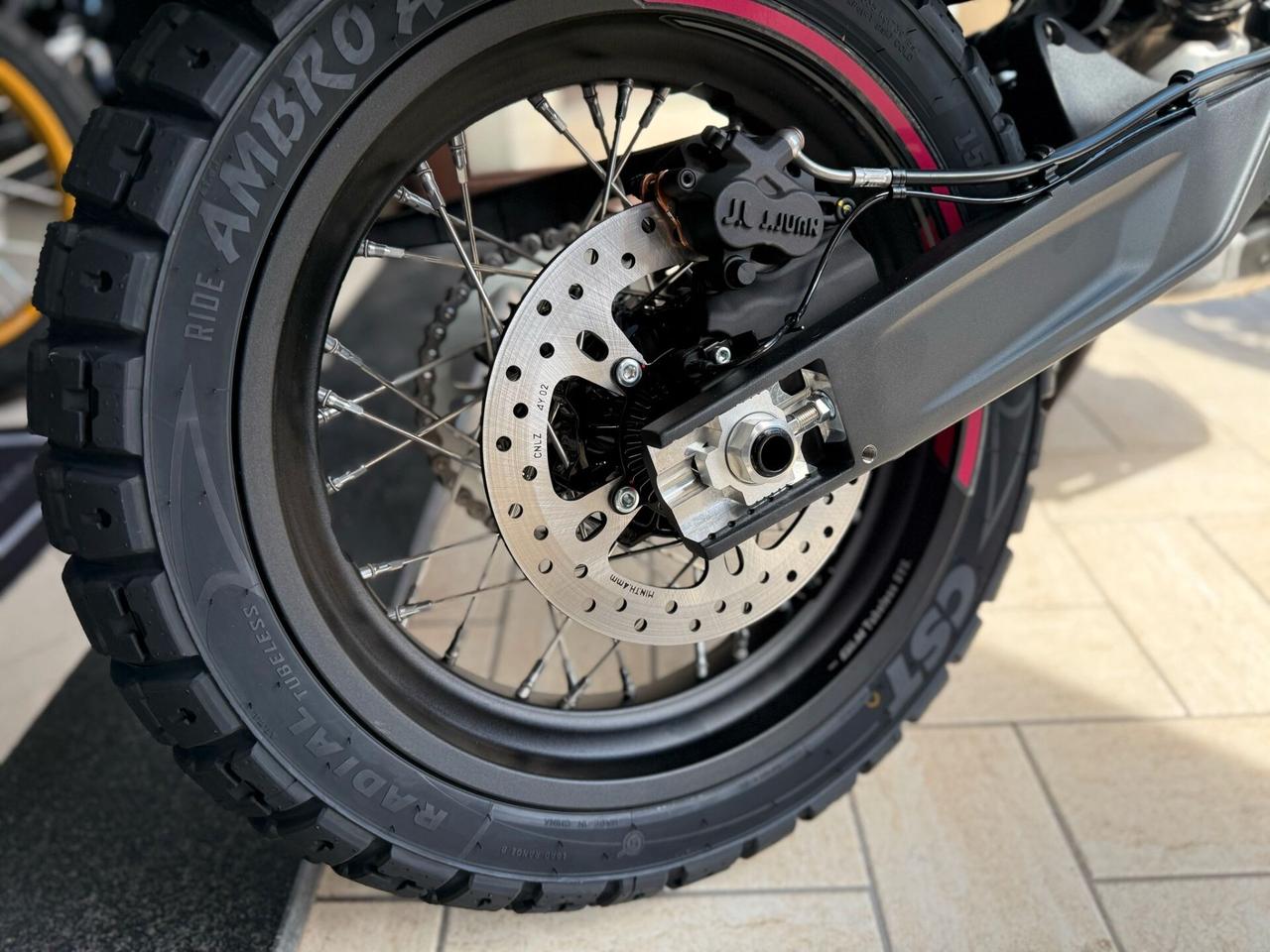 CFMOTO MT-X 800 ALTA 870