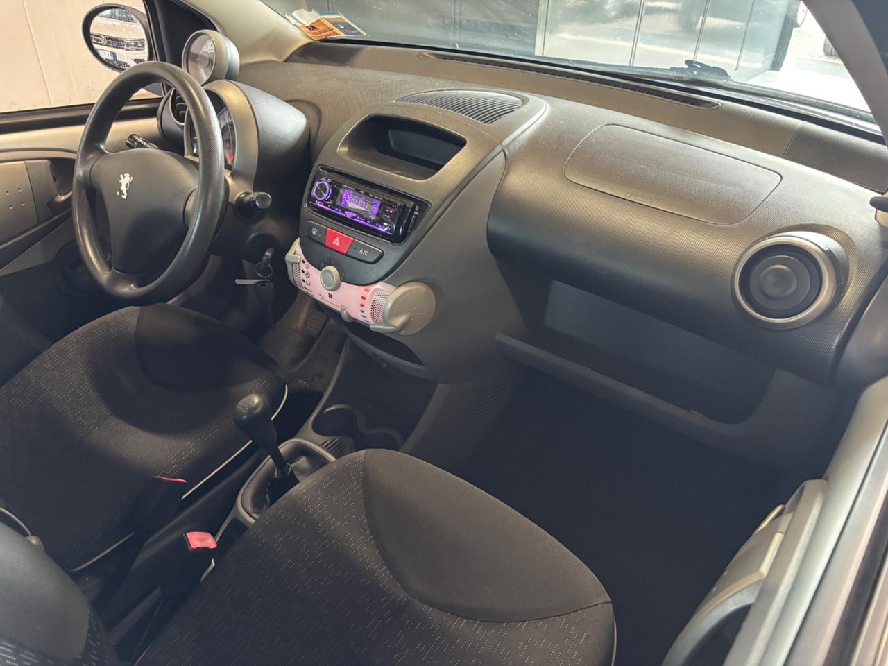 Peugeot 107 1.0 BENZINA 5 porte | OK NEOPATENTATI |