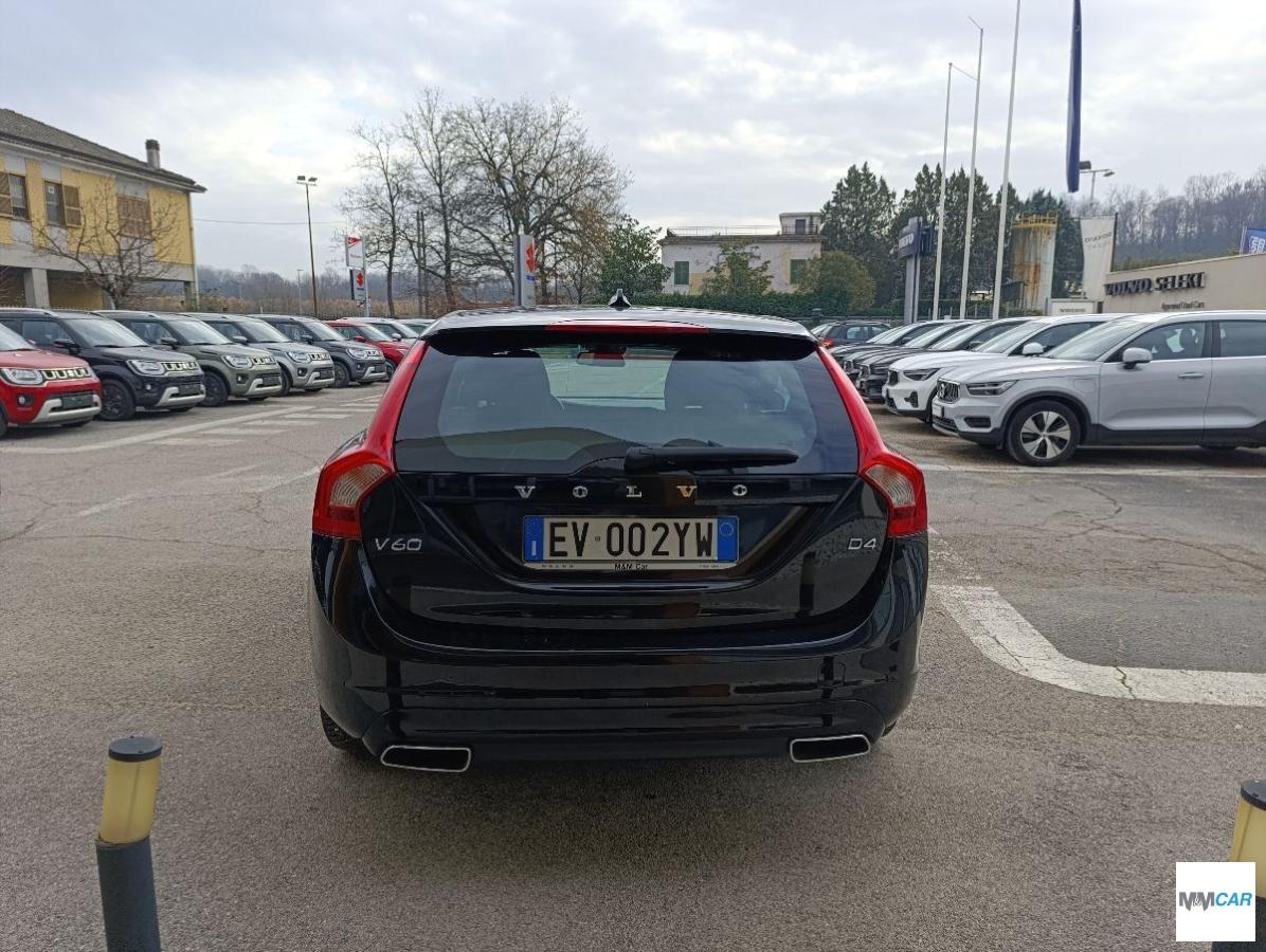 VOLVO - V60 - D4 Business