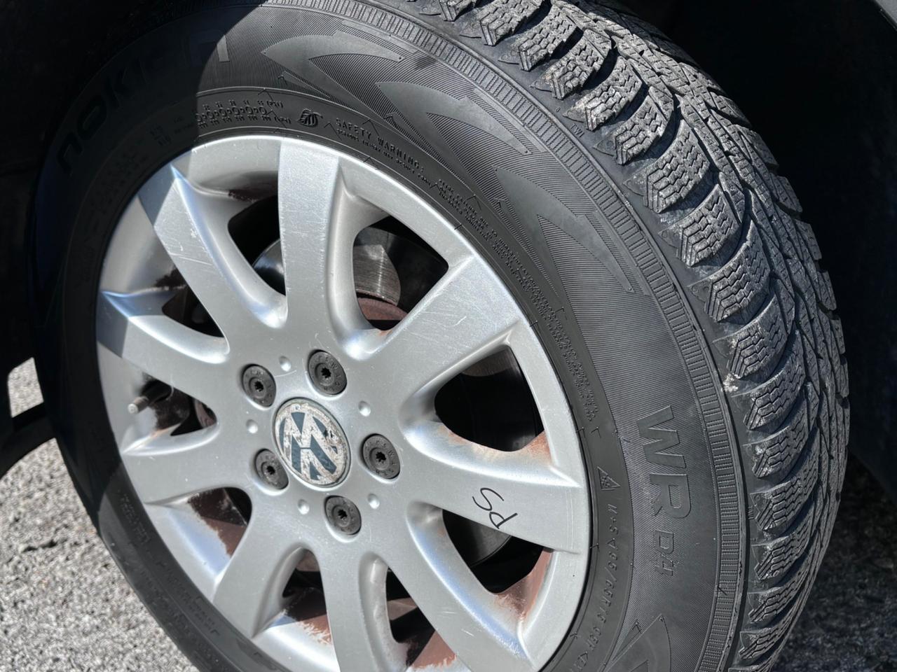Volkswagen Golf 1.6 16V FSI 5p. Sportline