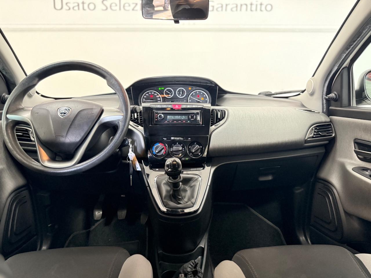 Lancia Ypsilon 1.2 69 CV GPL Gold 02/2015 NEOPATENTATI