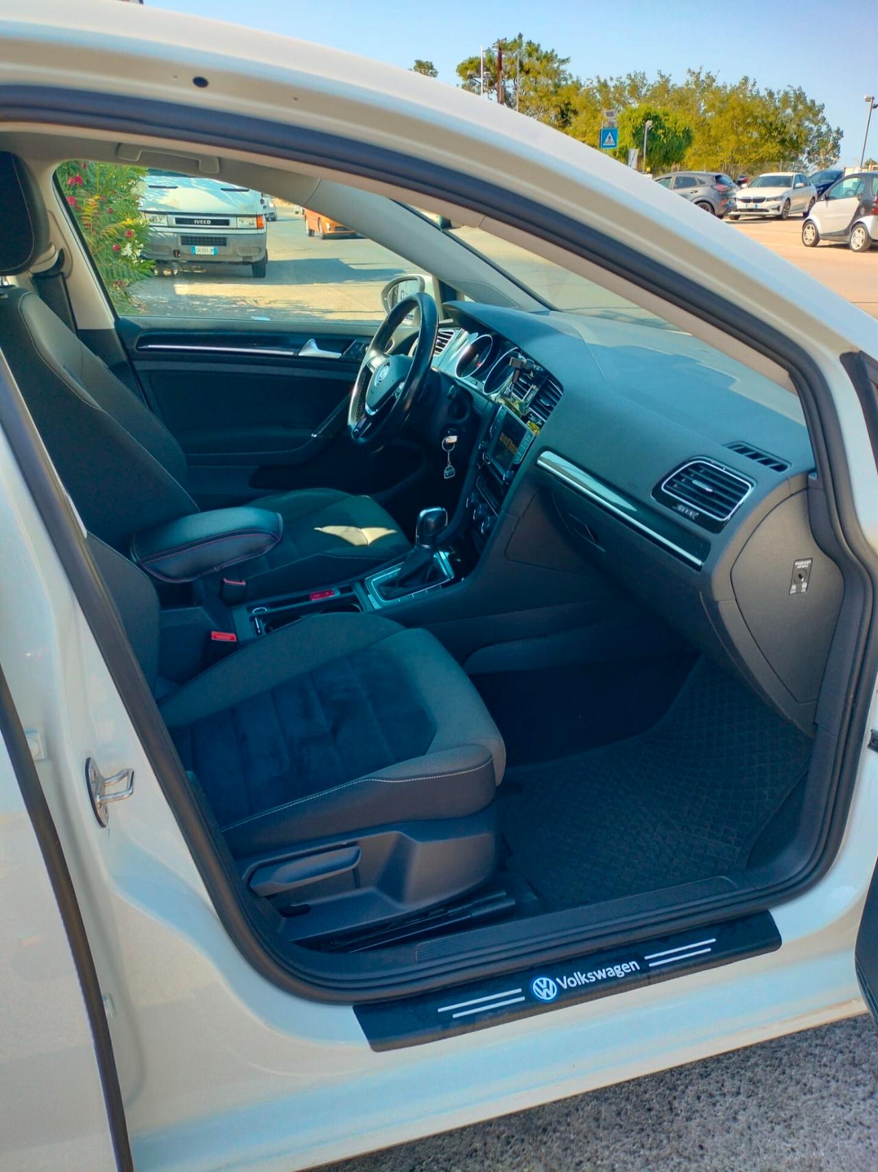Volkswagen Golf 1.4 TGI DSG 5p. Executive BlueMotion