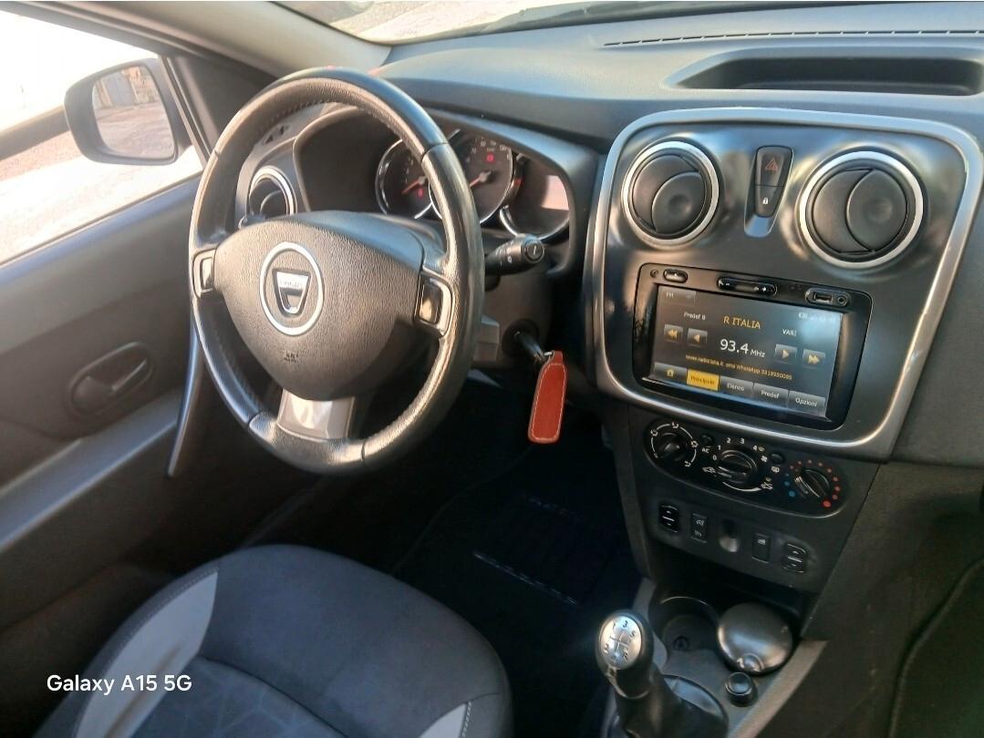 Dacia Sandero Stepway 1.5 DIESEL - NEOPATENTATI PERMUTE