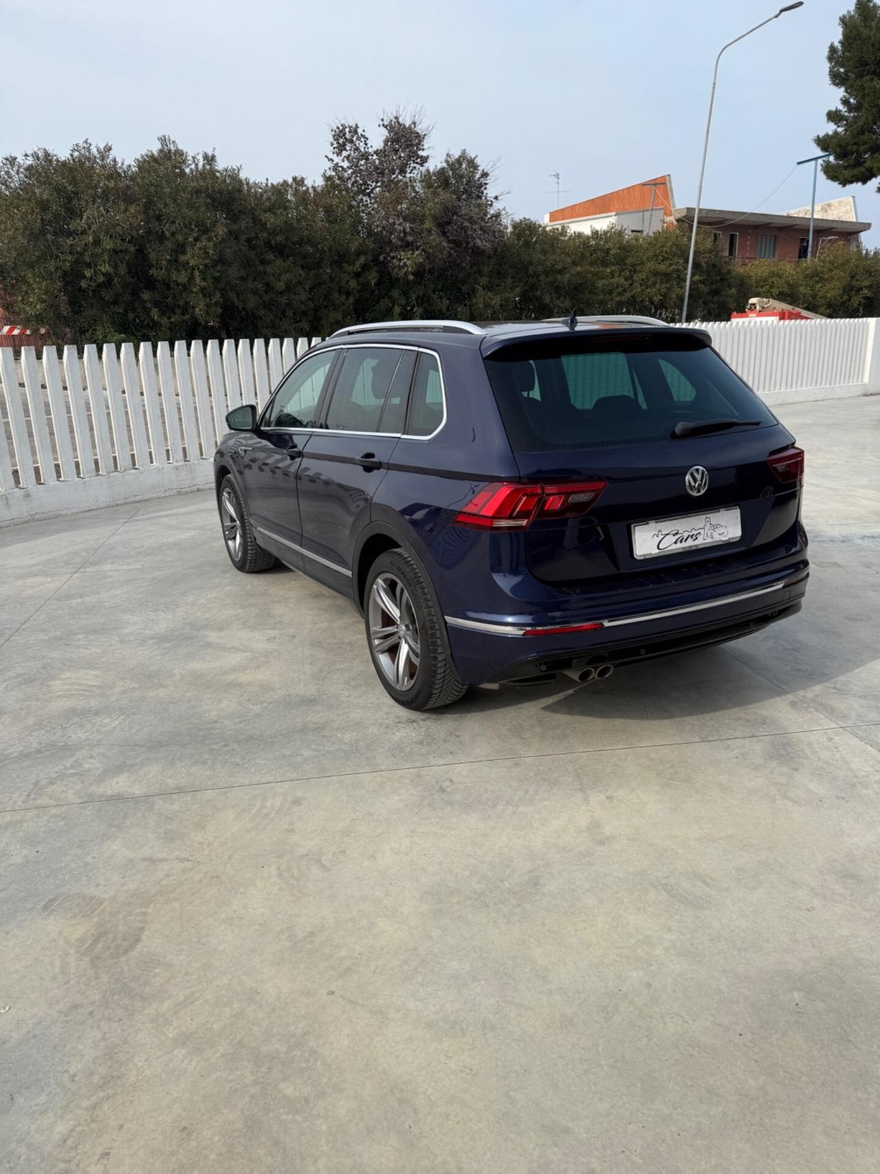 Volkswagen Tiguan 2.0 BiTDI SCR DSG 4MOTION Executive R-Line BMT