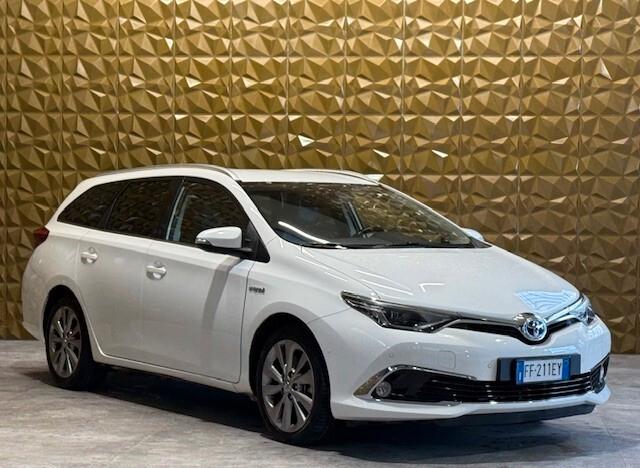 Toyota Auris Touring Sports 1.8 Hybrid Lounge