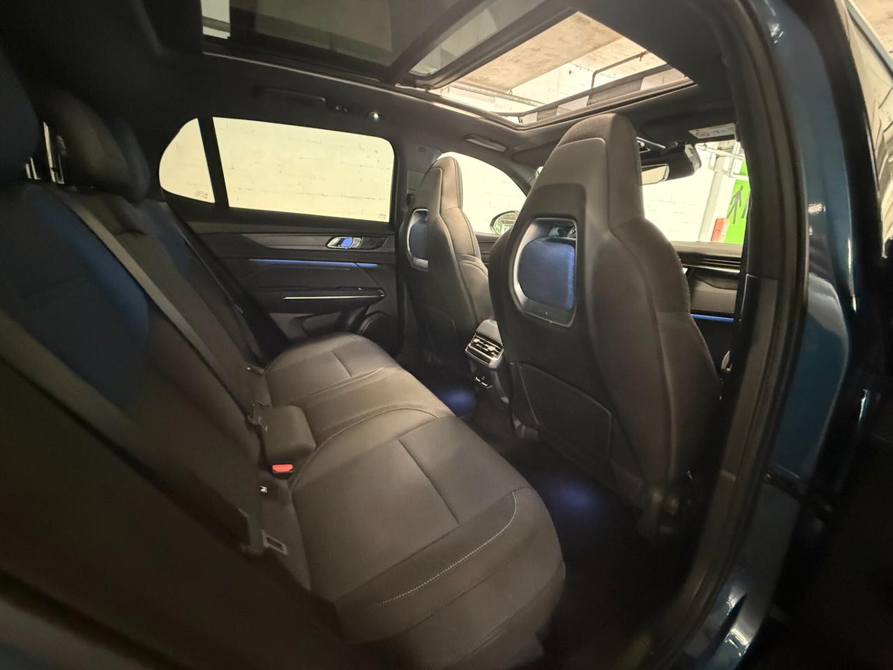 Lynk&co 01 PHEV More