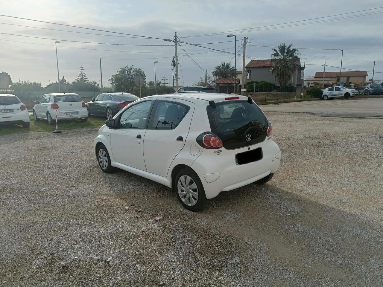 Toyota Aygo 1.0 12V VVT-i 5 porte Active Connect