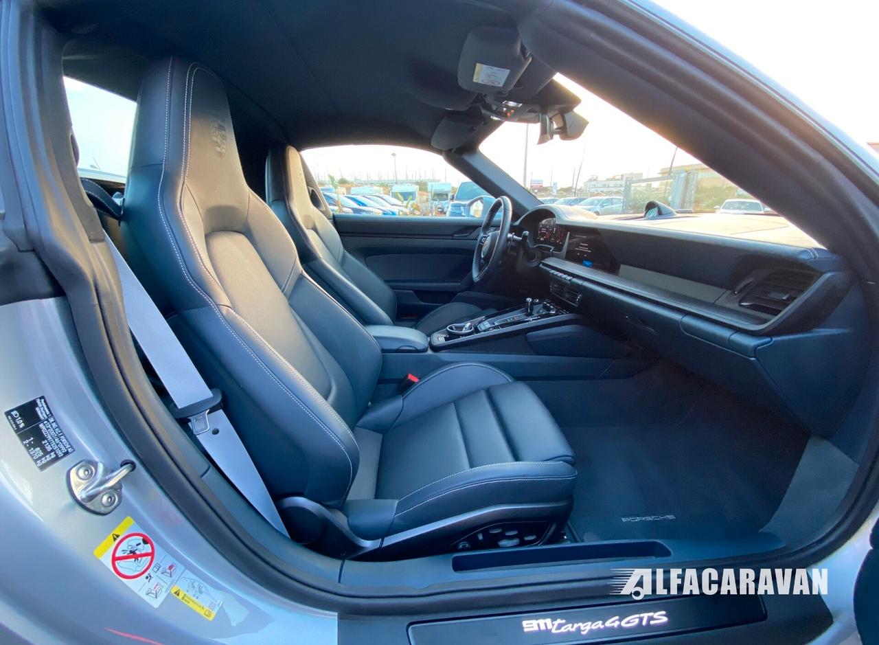 Porsche 911 992.2 Targa 4 GTS 541 CV KM 0