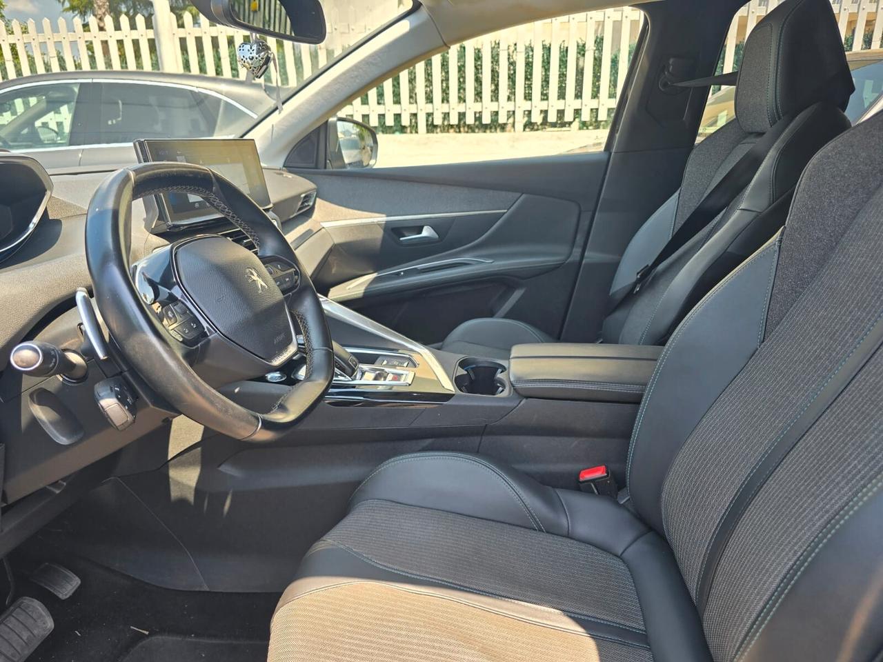 Peugeot 3008 1.5BLUEHDI 130CV GT ITALIANA
