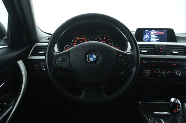 BMW 320 d xDrive Touring Business Automatica Cerchi 17''