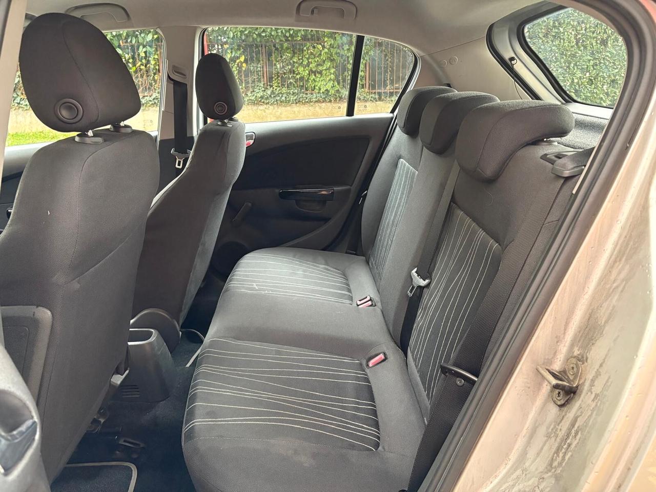 Opel Corsa 1.2 5 porte Cosmo benzina