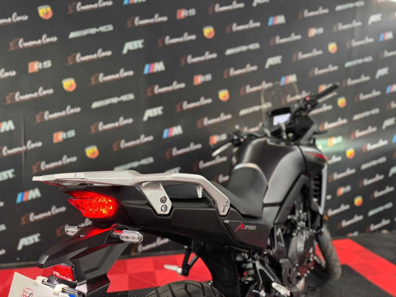 Honda Transalp 750 XL