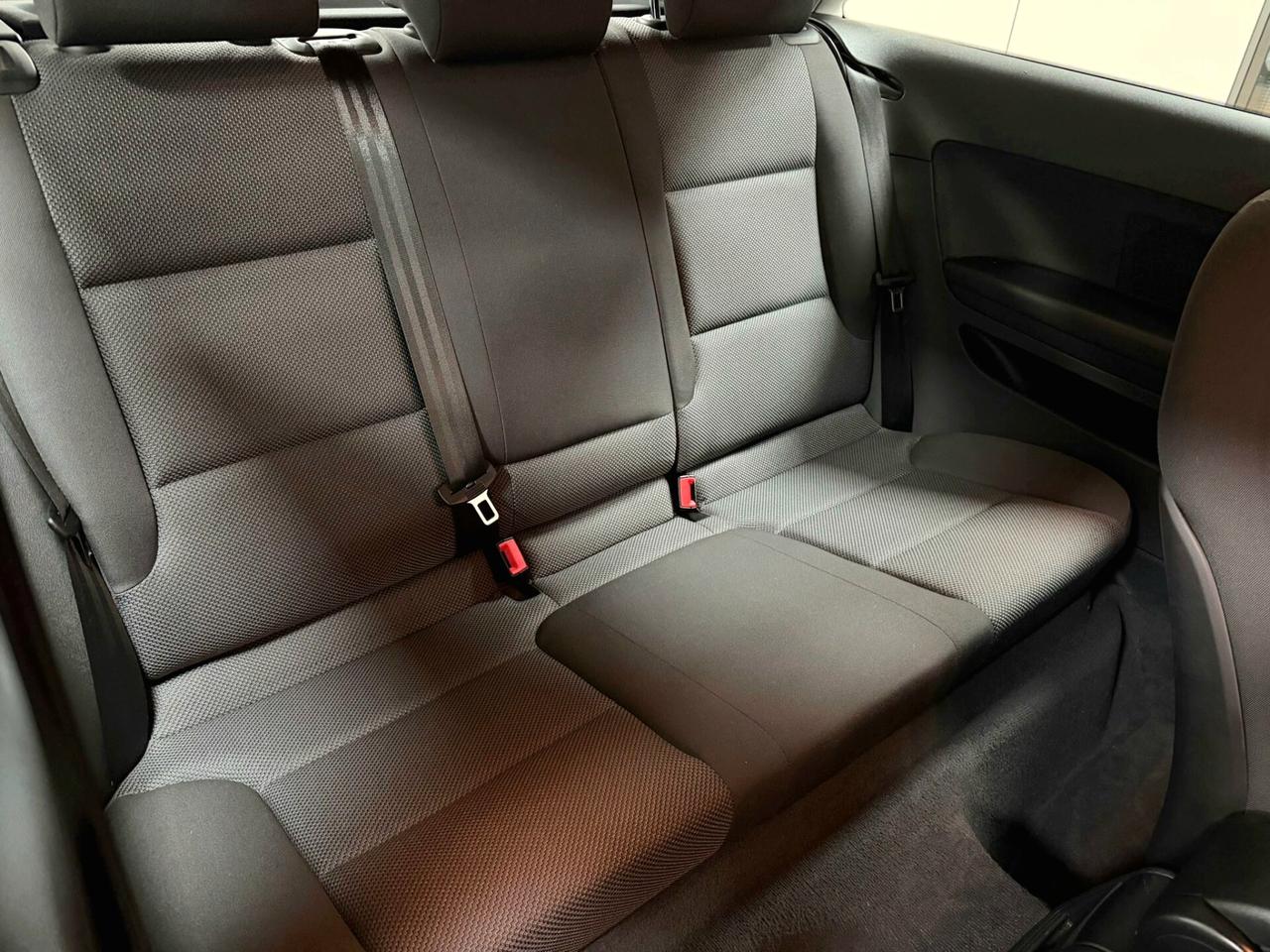 AUDI A3 1.6 TDI 105 CV AMBITION