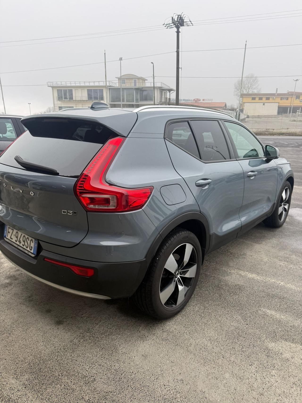 Volvo XC40 D3 AWD Geartronic Momentum