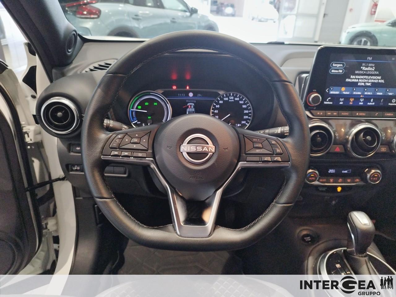 NISSAN Juke 1.6 hev N-Connecta