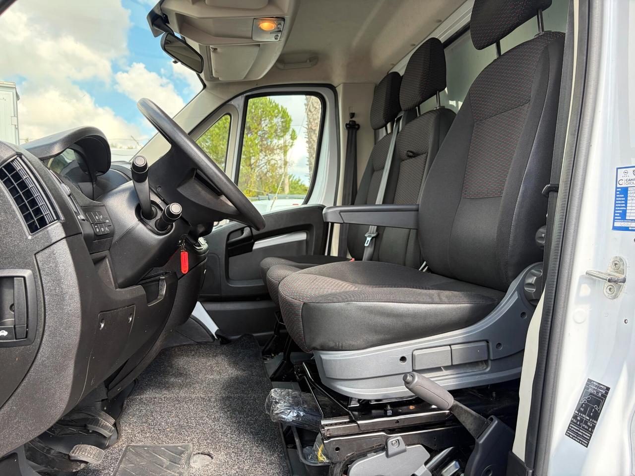 Peugeot Boxer 335 2.2 BlueHDi 165 S&S Cabinato CON SPONDA IDRAULICA
