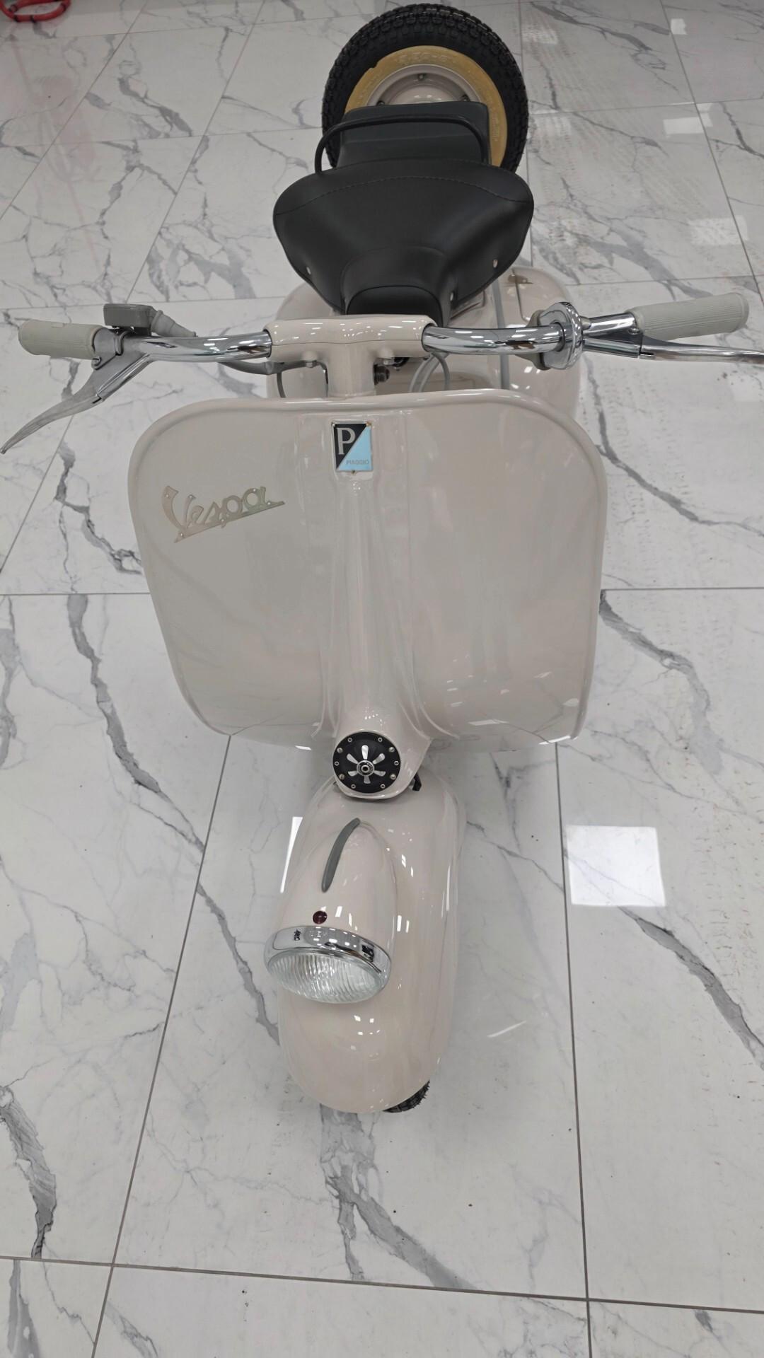 Piaggio Vespa 125 faro basso