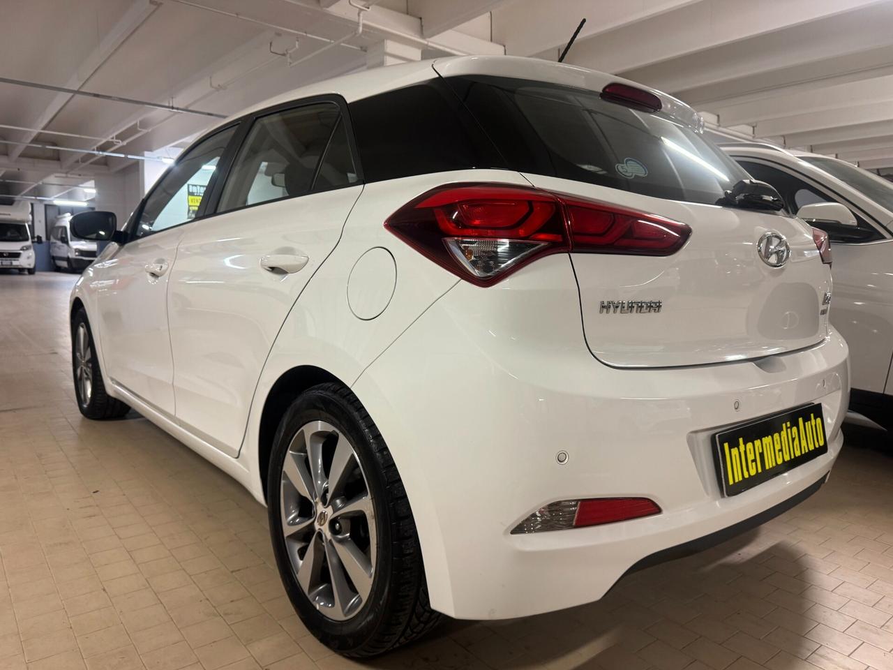 Hyundai i20 II 5p 1.2 Login GPL