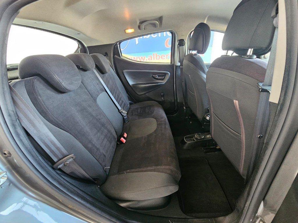 Lancia Ypsilon 1.3 MJT 16V 95 CV 5 porte S&S Silver