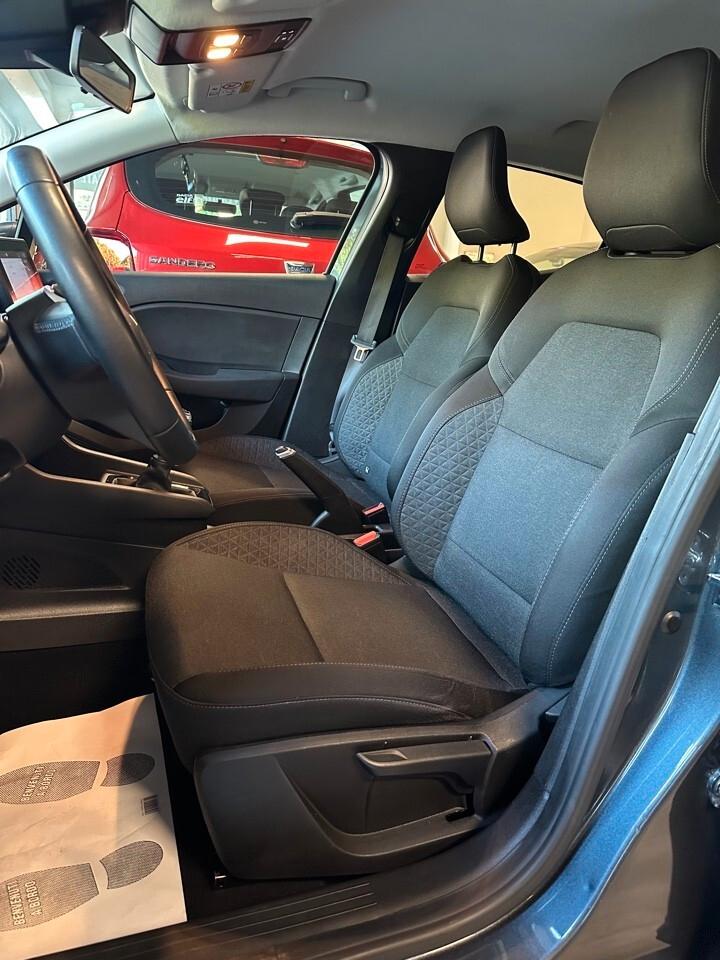 Clio 1.0 tce Business 90cv neopatentati