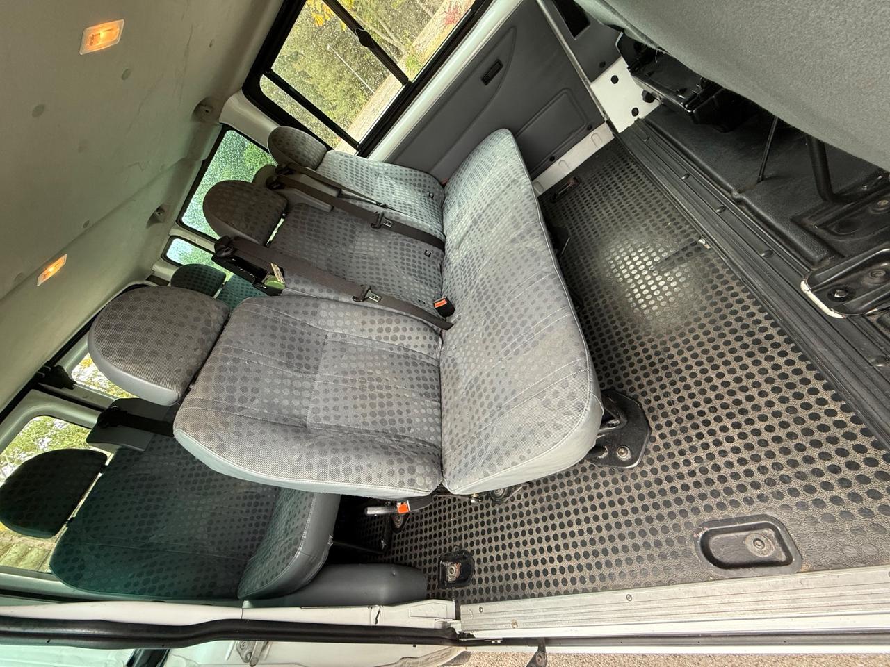 Ford transit 9 posti