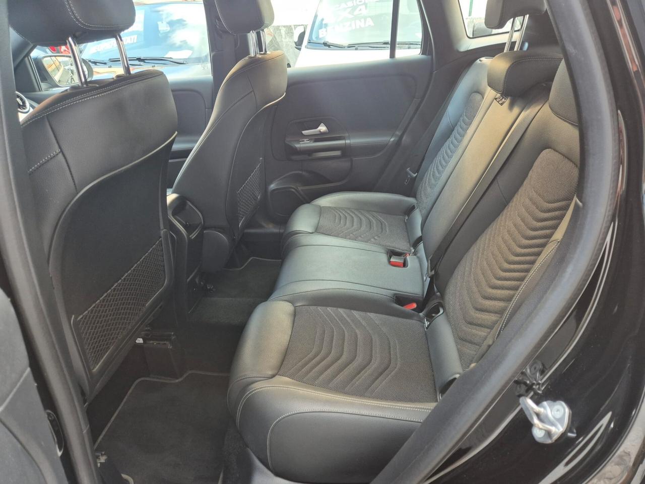 Mercedes-benz GLA 200 Automatic 4Matic Premium