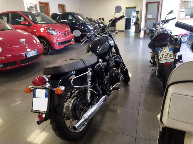 TRIUMPH Bonneville T100 Black 865cc 65cv GOMME NUOVE