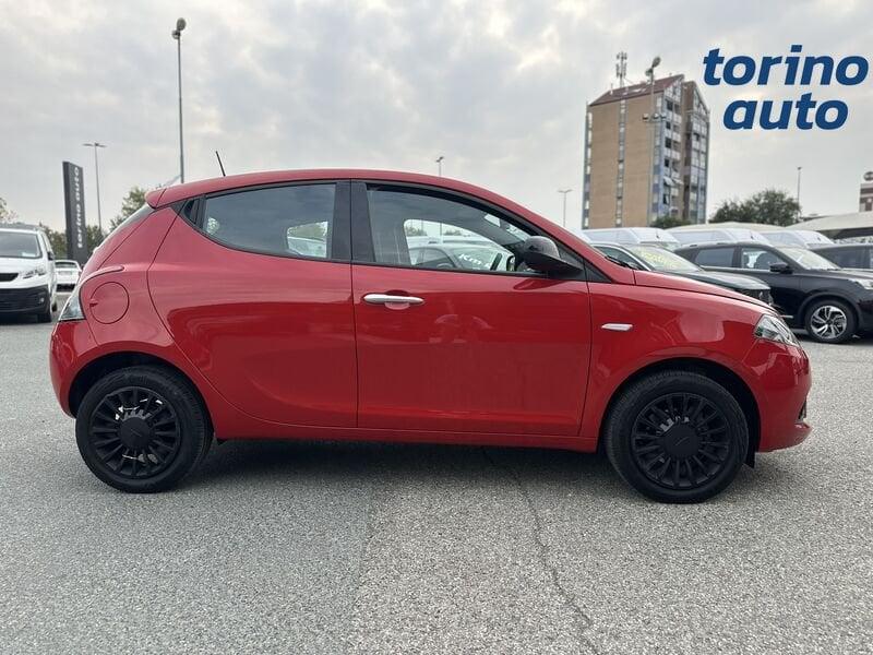 Lancia Ypsilon Ypsilon 1.0 firefly hybrid Gold s&s 70cv