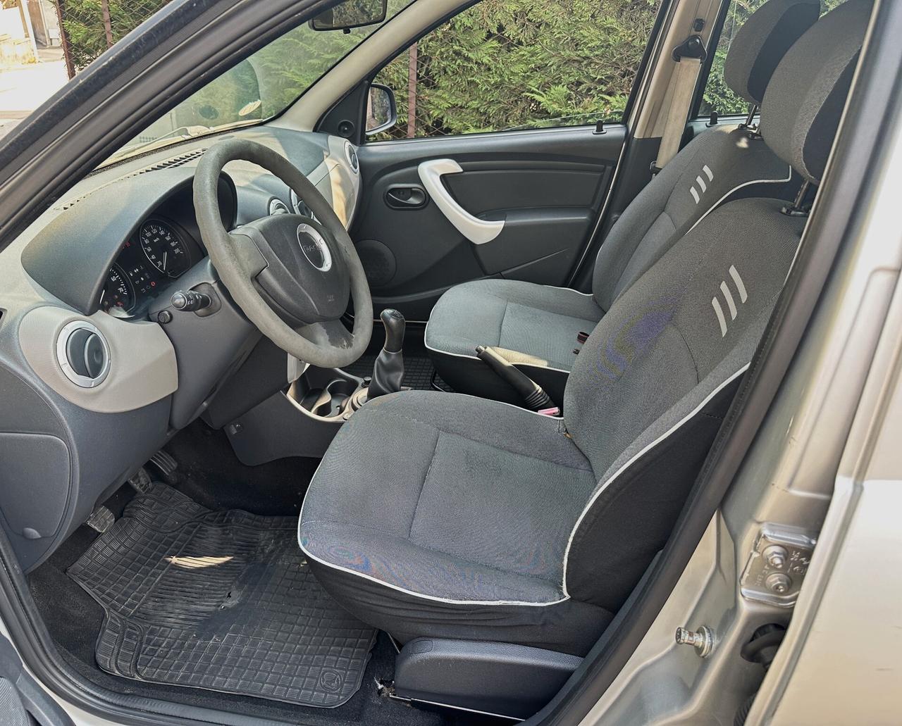 Dacia Sandero 1.2 16V GPL 75CV
