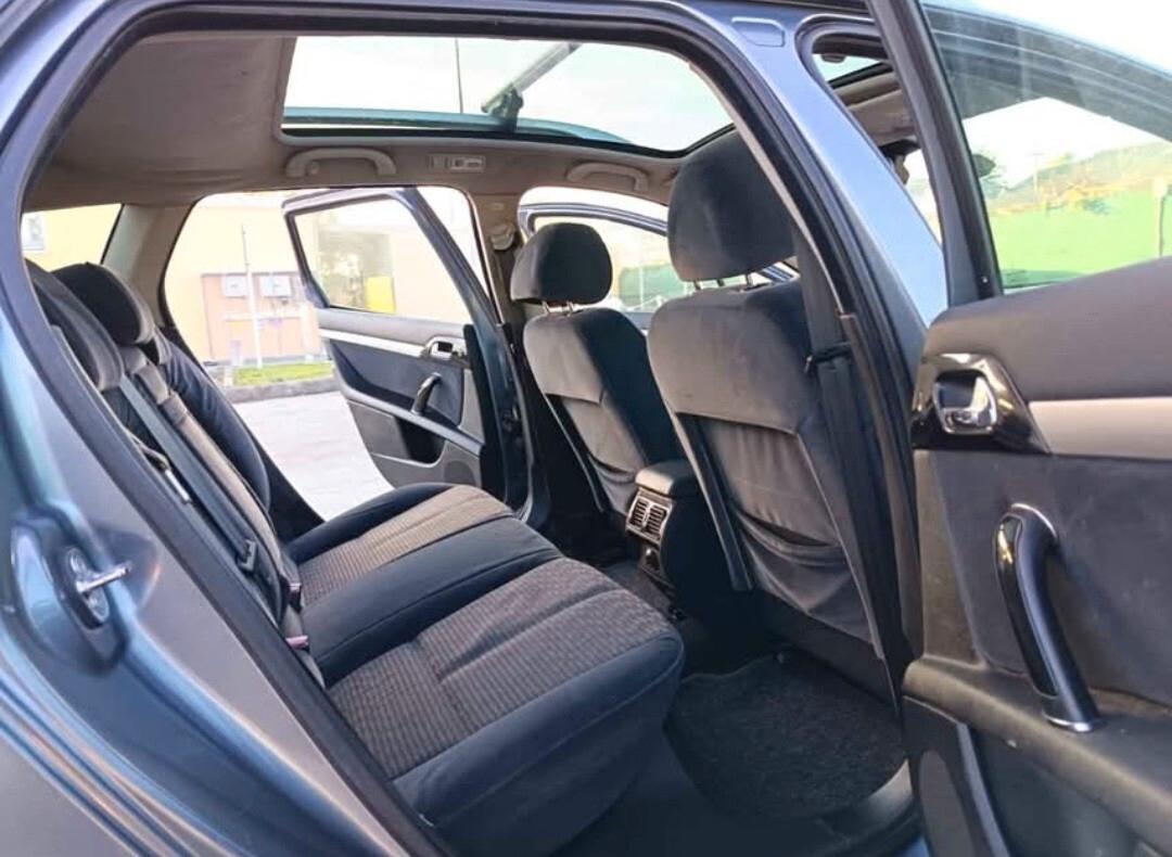 Peugeot 407 1.6 HDi SW Premium Mix NAVI TEL CRUIS TETTO NEOPATENTATI