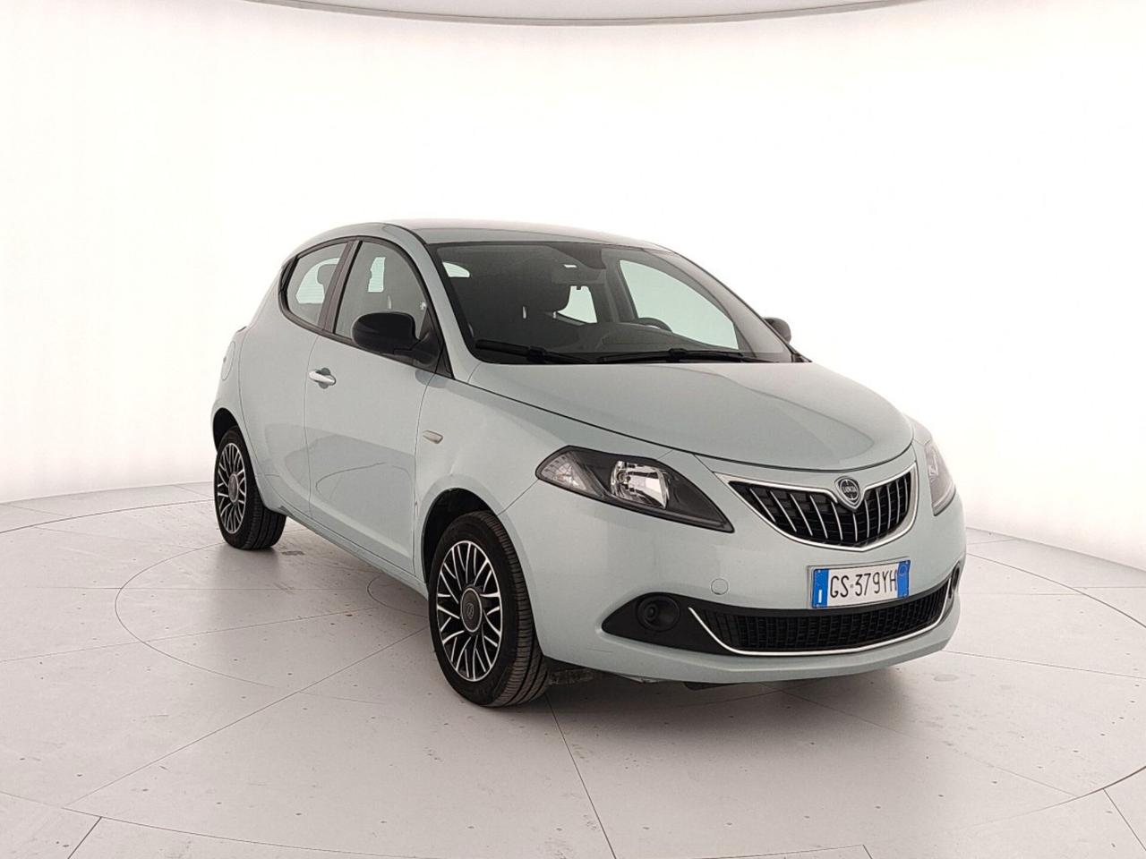 Lancia Ypsilon 1.0 FireFly 5 porte S&S Hybrid Platino