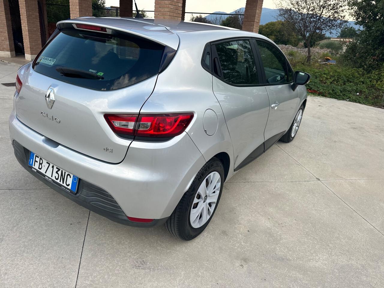 Renault Clio 1.5 dCi 75CV