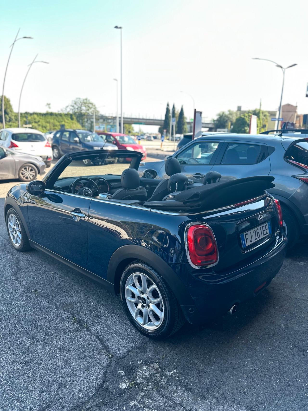 Mini Mini 1.5 Cooper D Cabrio