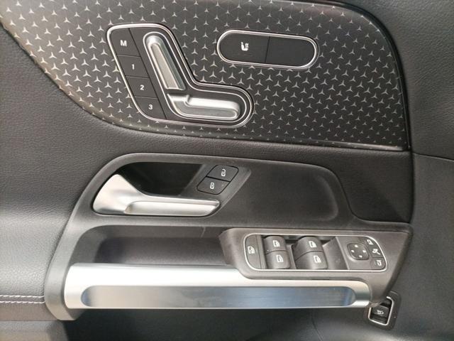 MERCEDES-BENZ GLB 200 Automatic Progressive Advanced