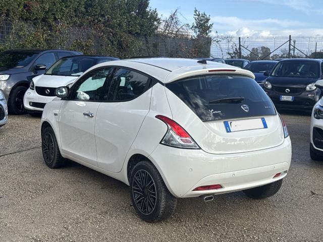 LANCIA Ypsilon HYBRID GOLD FIREFLY 1.0cc 70cv AZIEND. CERTIFICATA