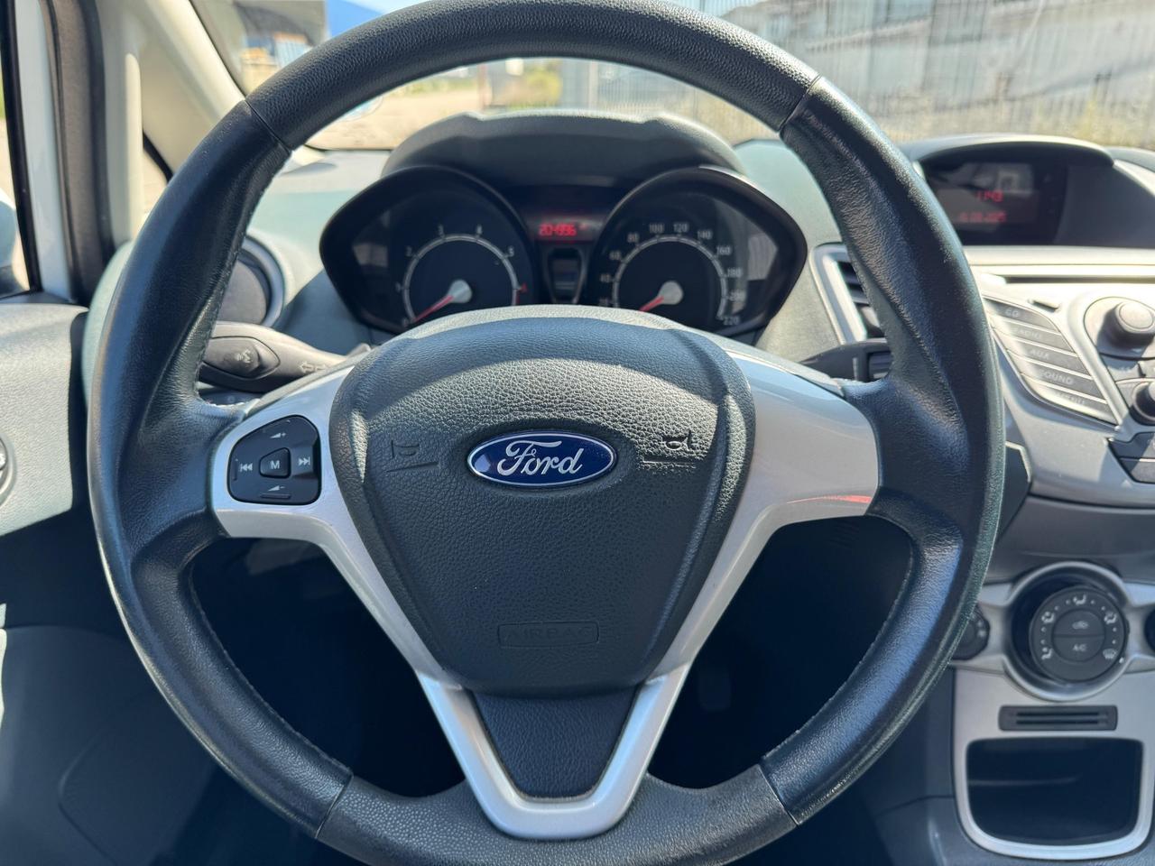 Ford Fiesta 1.4 Bz.- GPL 5p GARANZIA 12 m