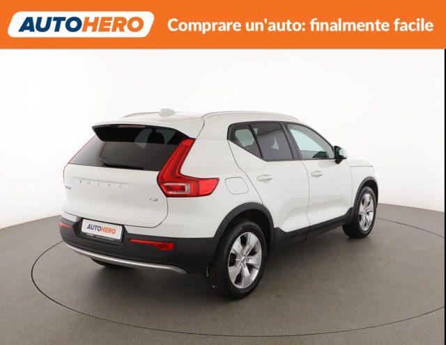 VOLVO XC40 T3 Geartronic Momentum Pro