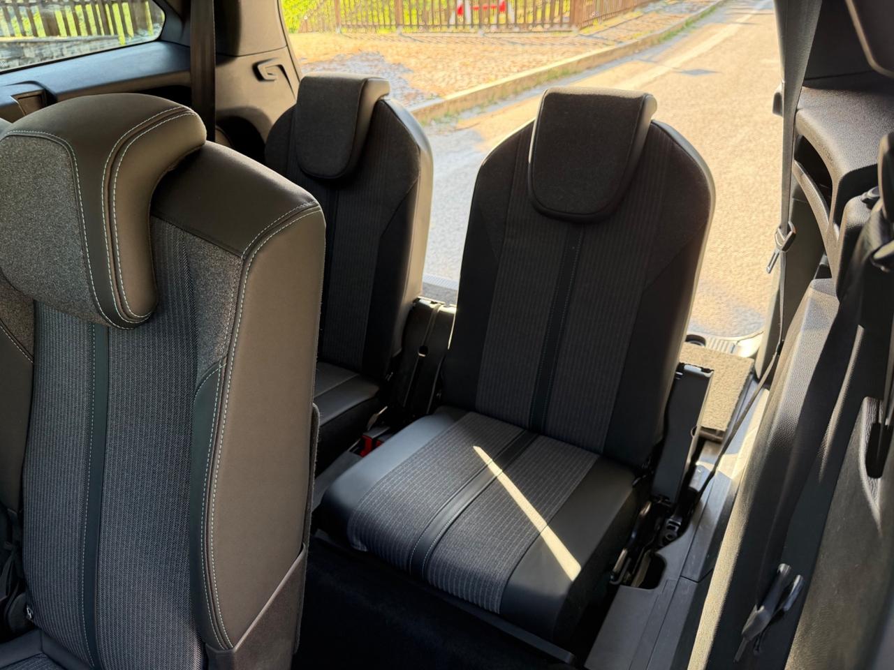 Peugeot 5008 BlueHDi 130 S&S EAT8 Allure
