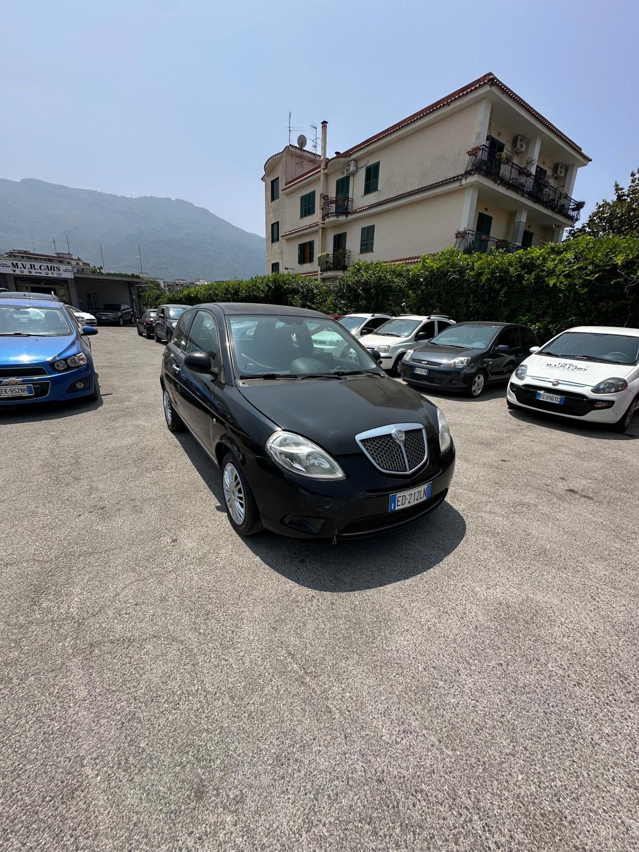 Lancia Ypsilon 1.2 69 CV Elle