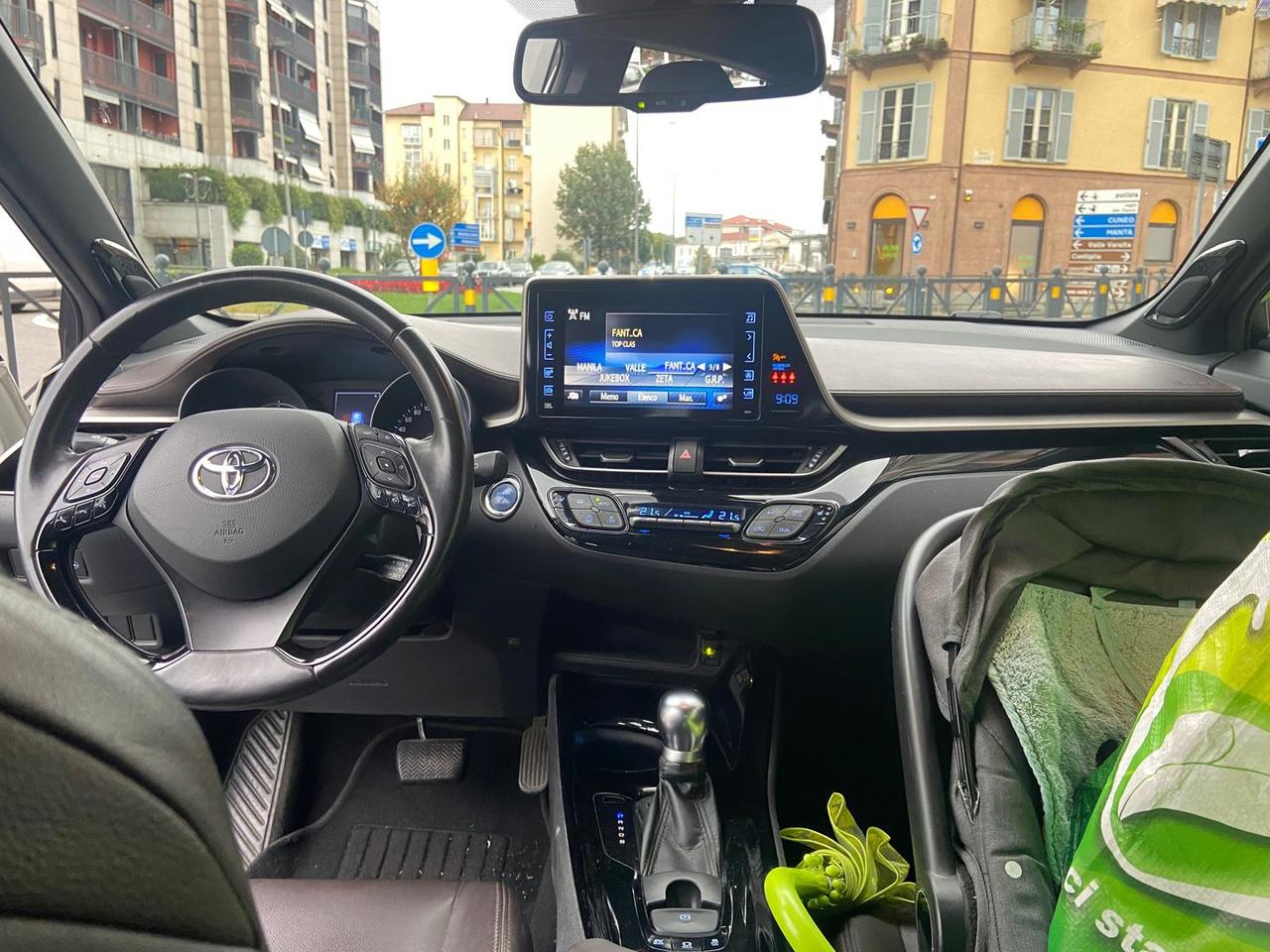 Toyota C-HR Lounge 1.8 HEV LOUNGE