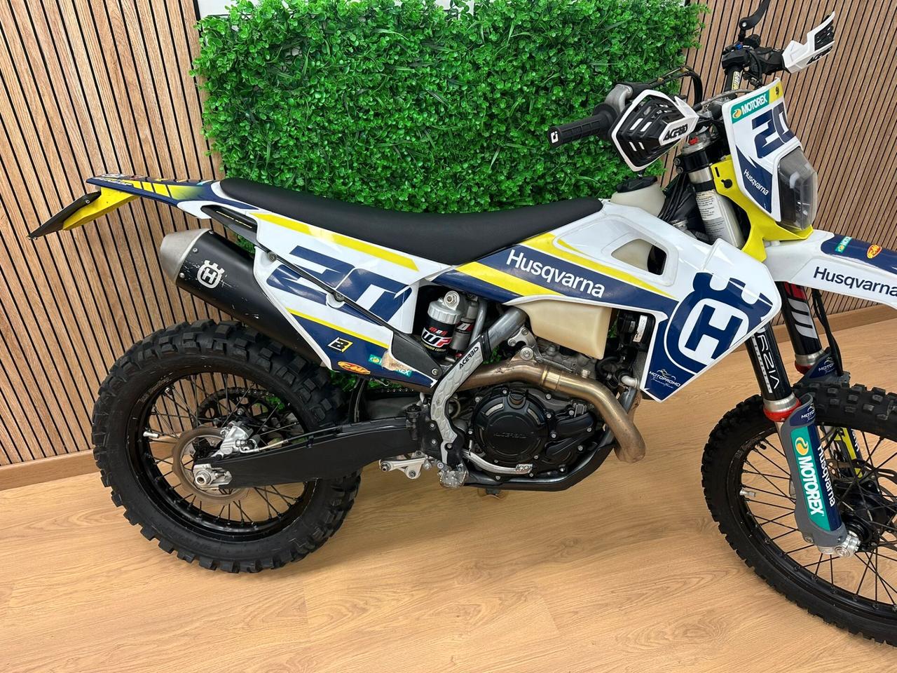 HUSQVARNA FC 450 FC450 2022 ENDURO DA 129€ AL MESE
