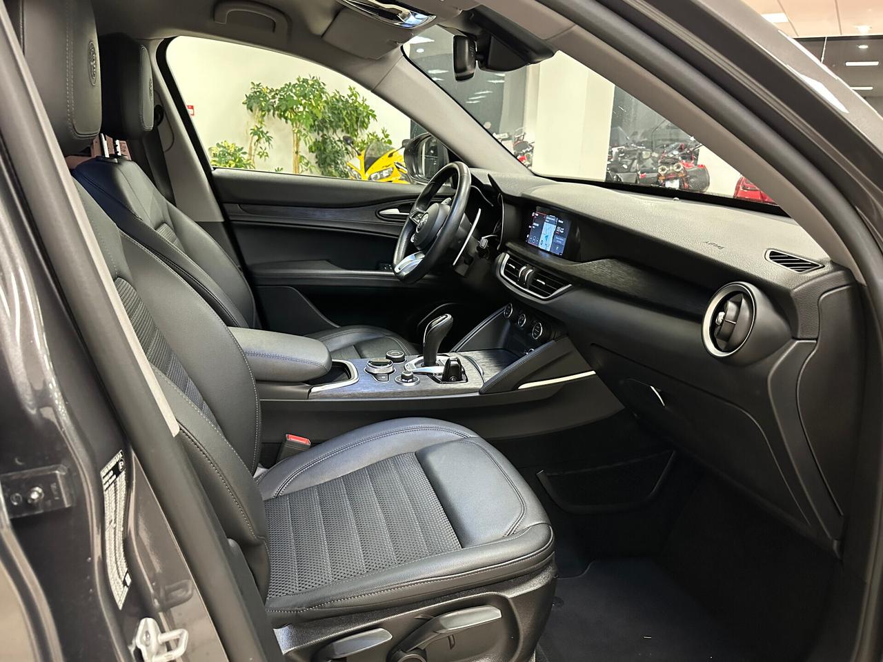 Alfa Romeo Stelvio 2.2 TD 190 CV AT8 SUPER - 2022