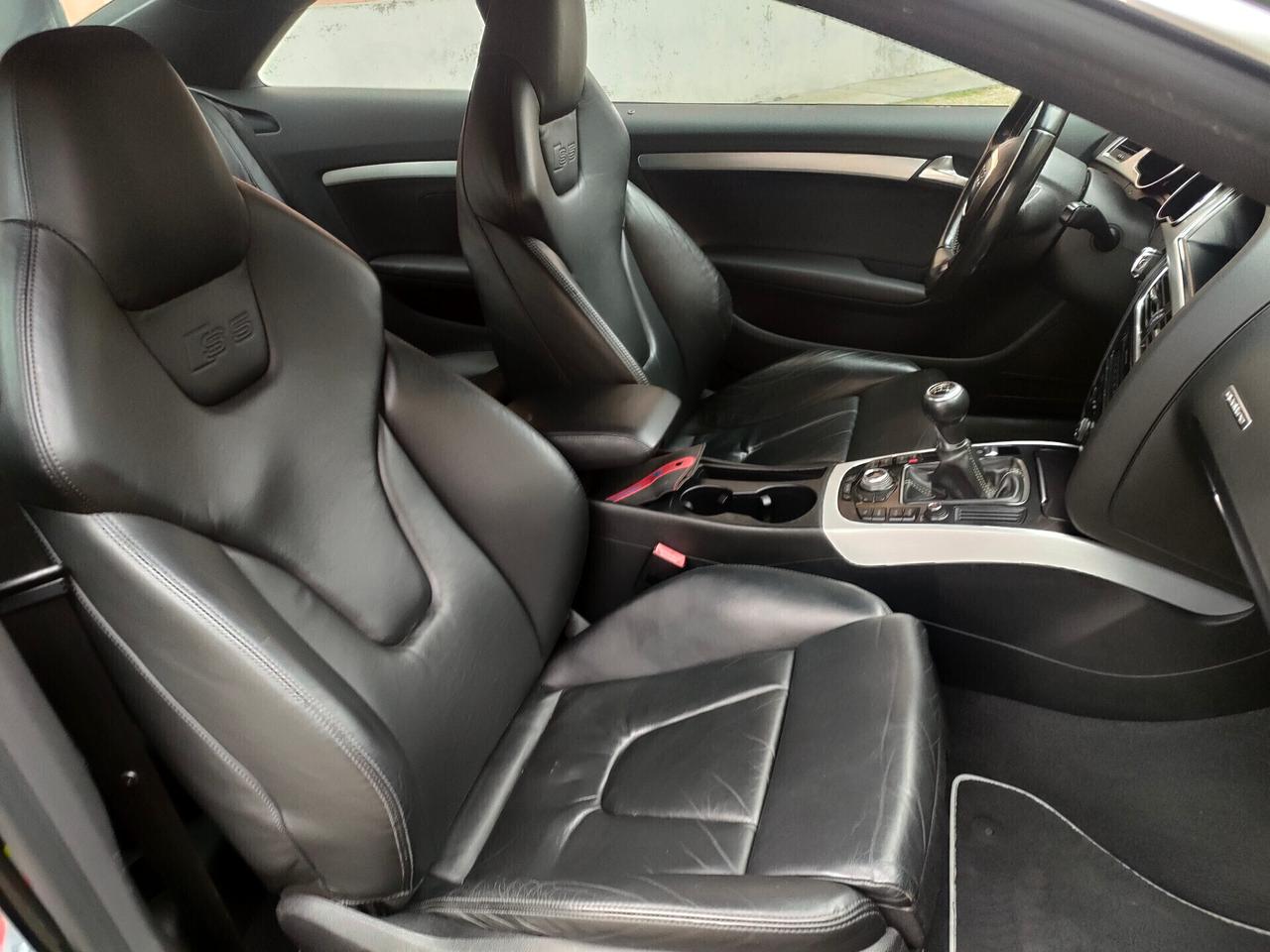 Audi S5 4.2 V8 Manuale