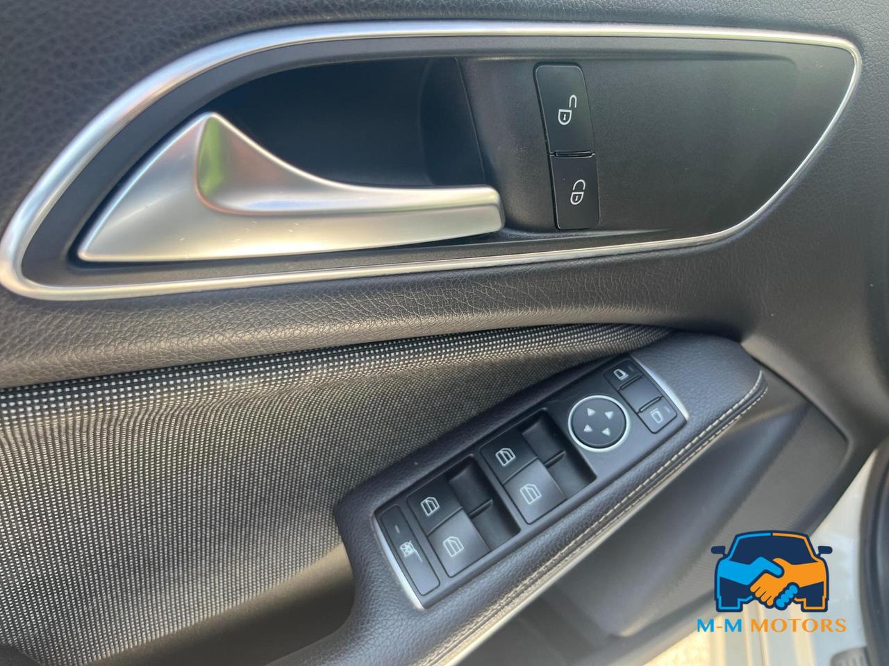 Mercedes-Benz CLASSE A 180 D