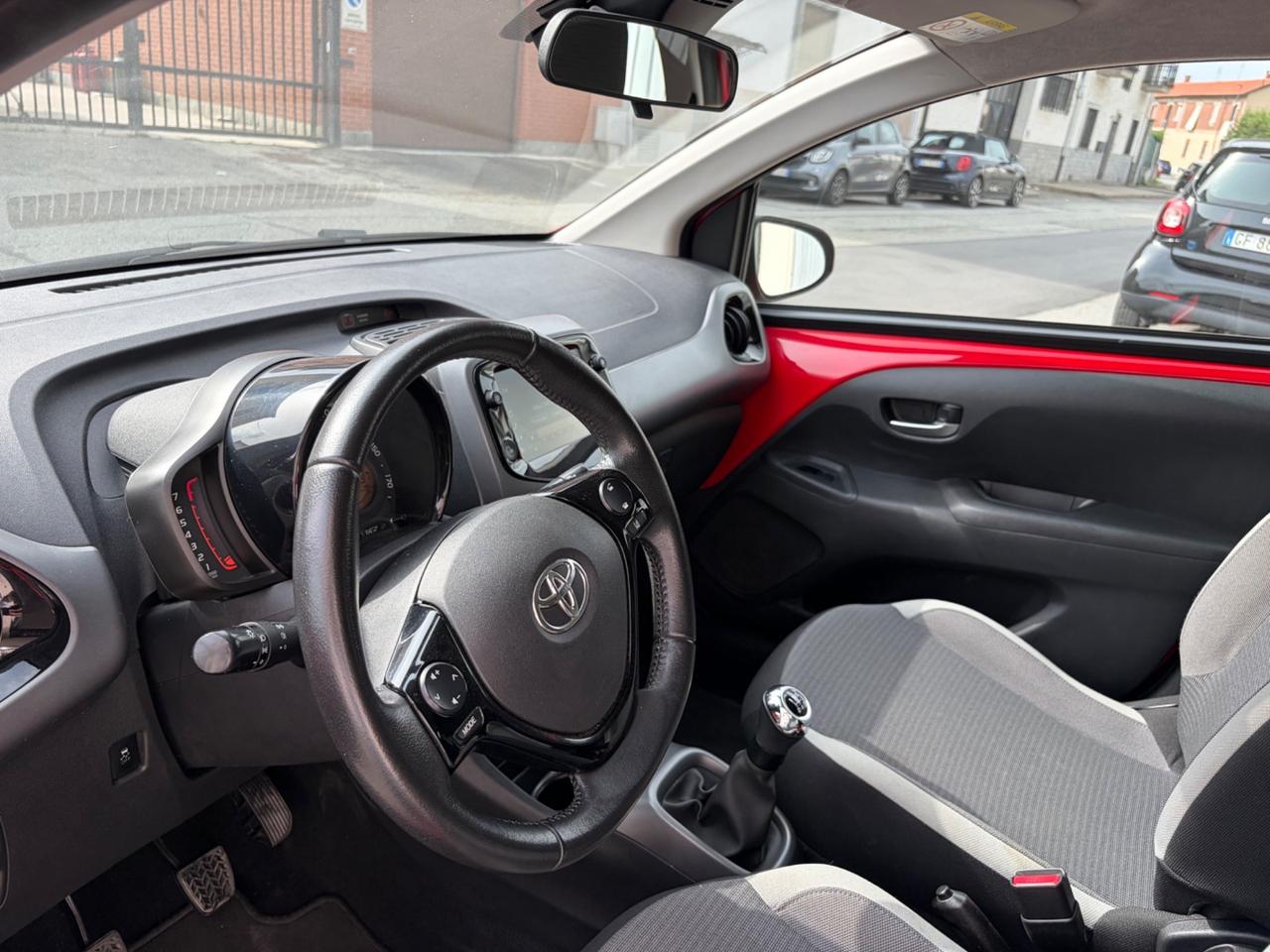 Toyota Aygo Connect 1.0 72 CV x-play KM 39000