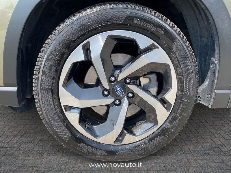 Subaru Forester 2.0 e-Boxer Premium auto