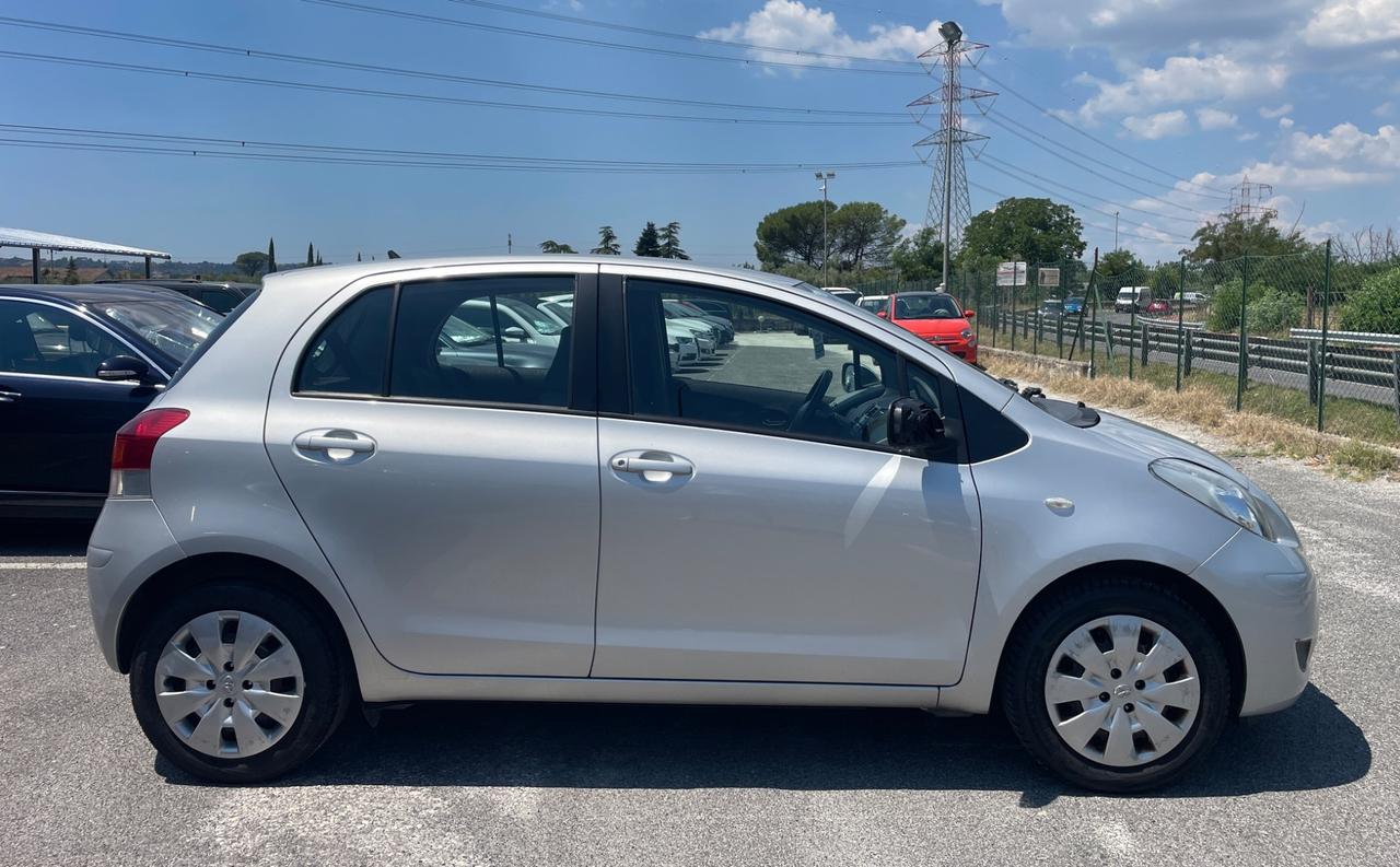 Toyota Yaris 1.3 5 porte