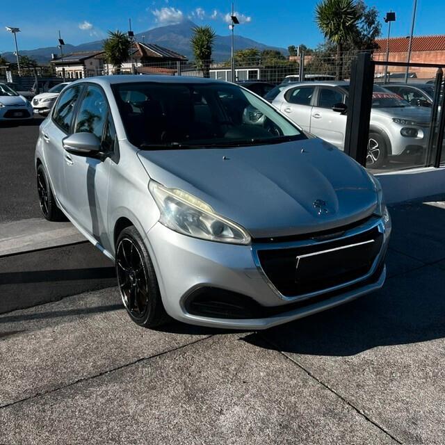 Peugeot 208 BlueHDi 75 5 porte Allure