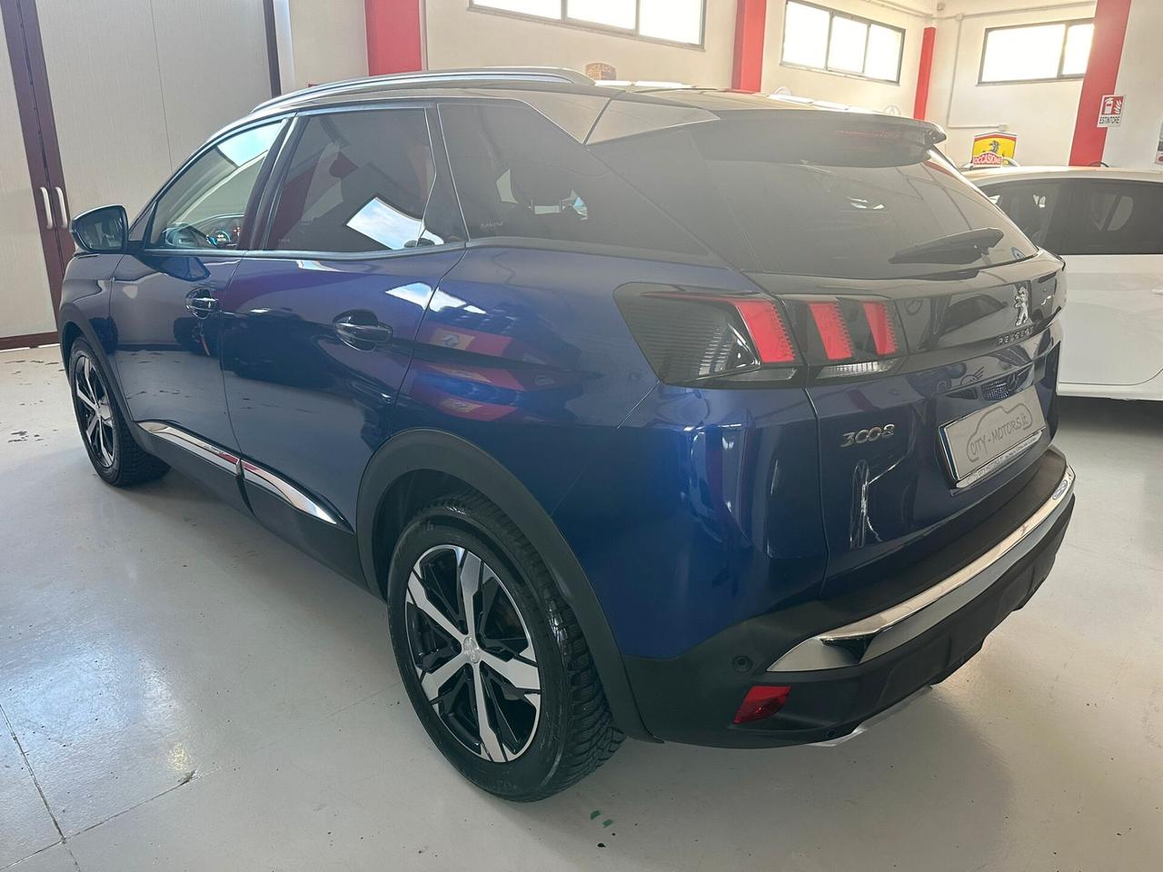 Peugeot 3008 BlueHDi 130 S&S EAT8 Allure