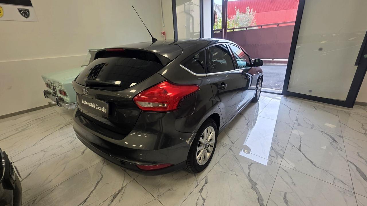 Ford Focus 1.5 TDCi 120 CV Start&Stop Powershift Titanium